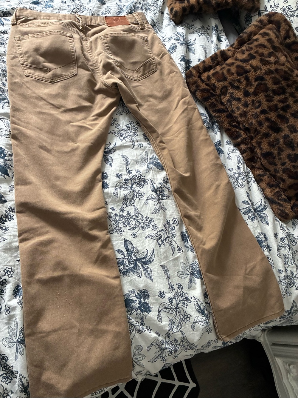 Vans Men’s beige Straight-Leg Chinos - Picture 2 of 5